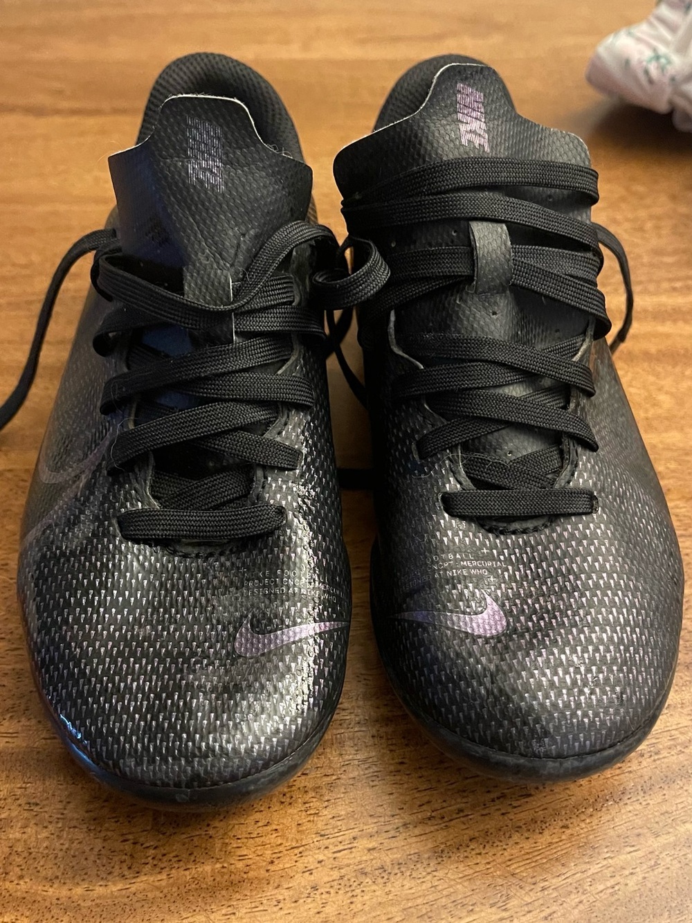 Nike kids mercurial vapor cleats like new